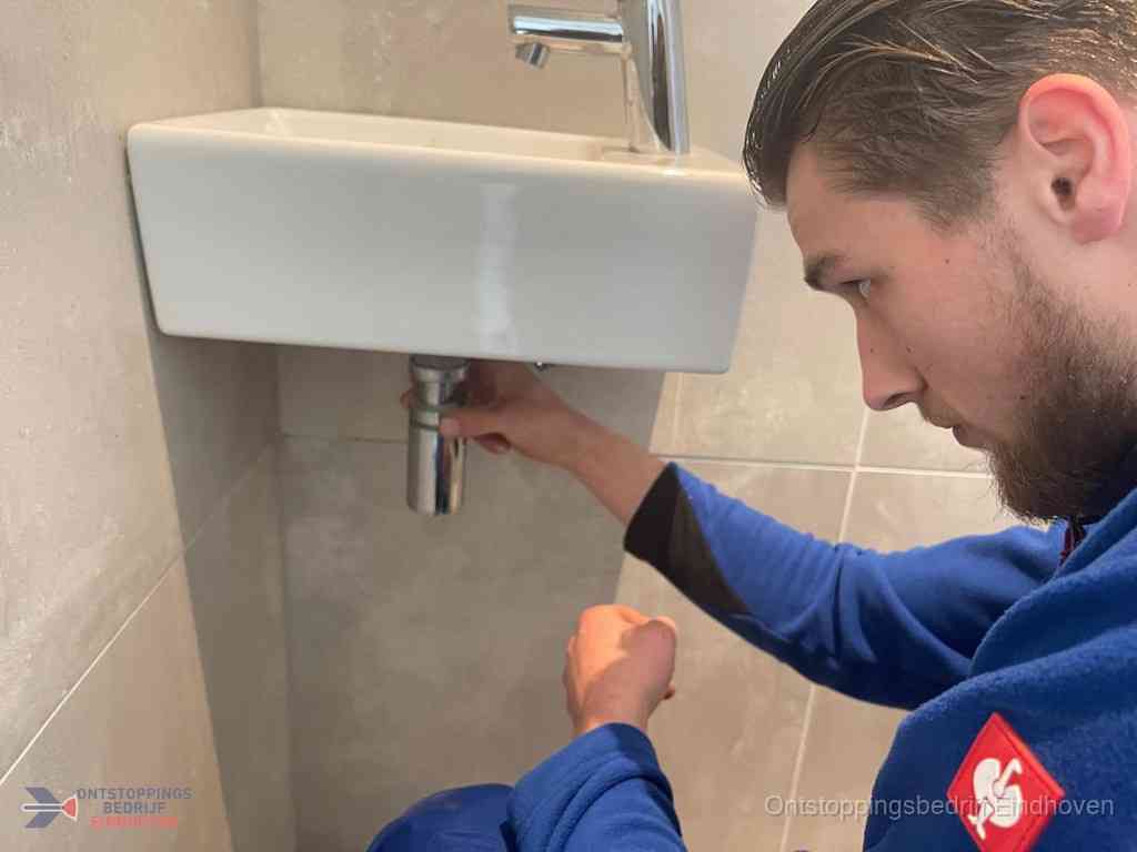 Wastafel Ontstoppen Eindhoven